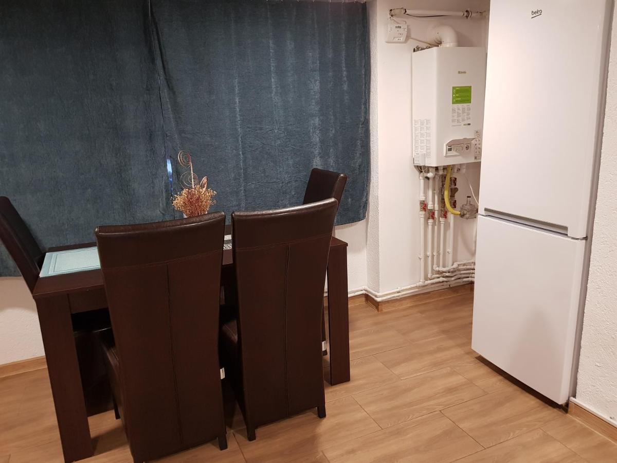 Apartamento Casa Gina Arad Exterior foto